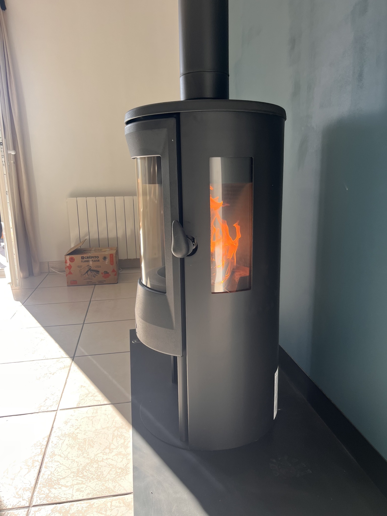 INVICTA Neosen 3 Tarafı Camlı Çelik Odun Sobası - Görsel 13