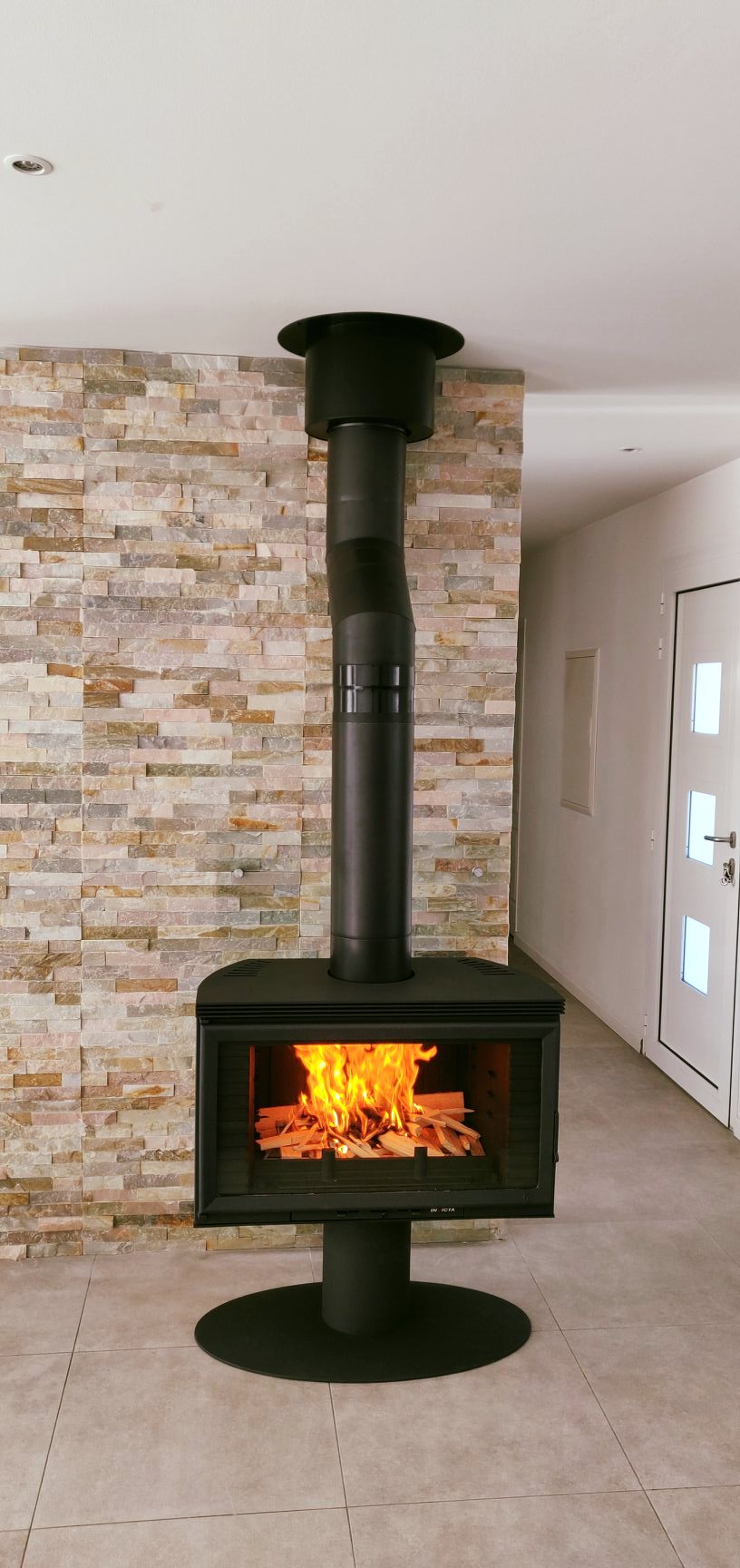 INVICTA Massy Döküm Odun Sobası - Görsel 3