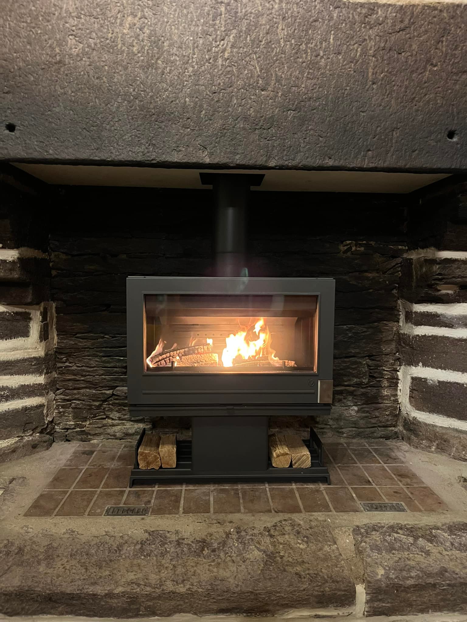 INVICTA Norman Döküm Odun Sobası - Görsel 5